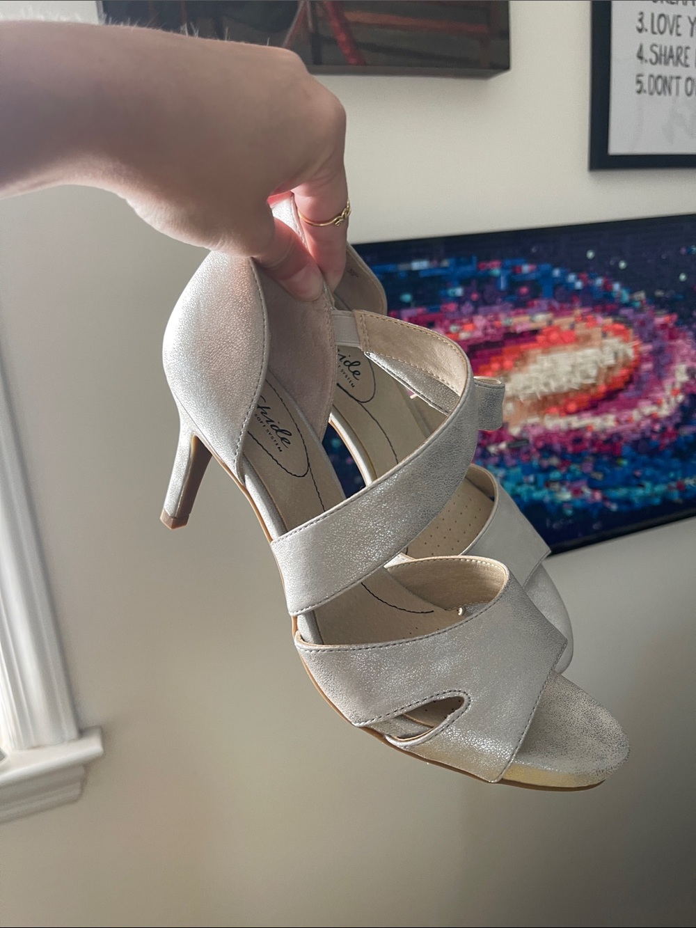 Life Stride Silver Strappy Dress Heels